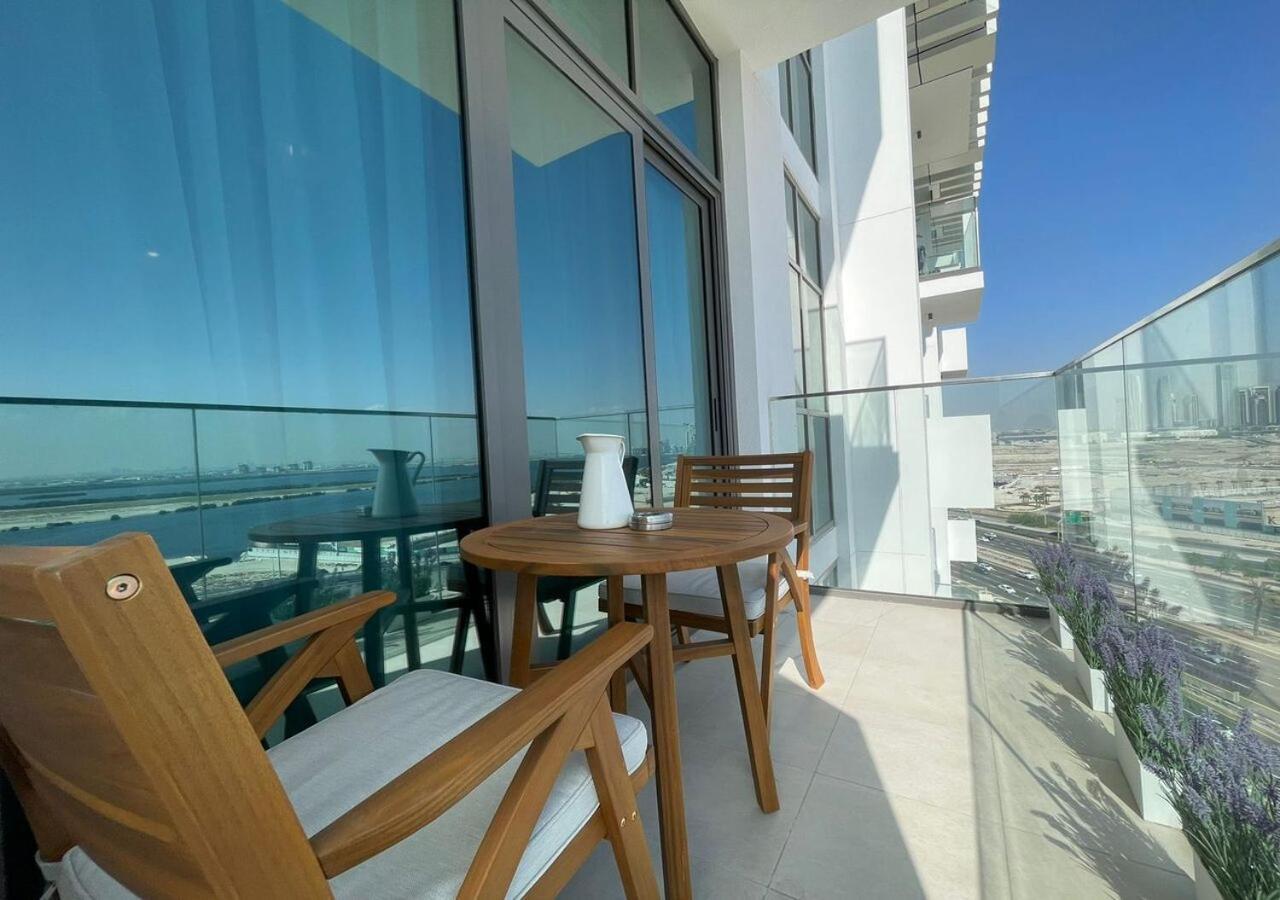 Greek Views 1 Bedroom Azizi With Terrace Apartment Dubai
