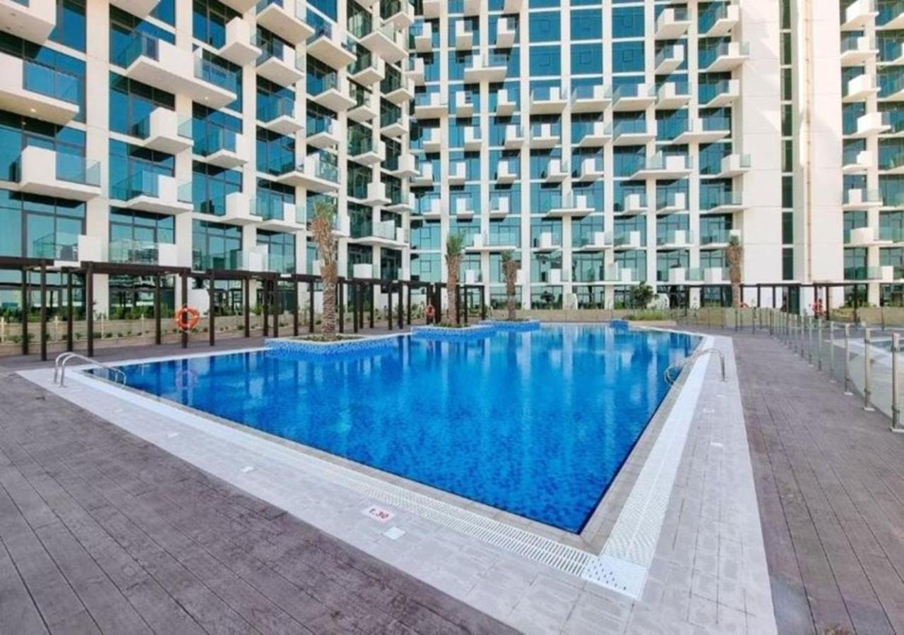Apartment Greek Views 1 Bedroom Azizi With Terrace Dubai